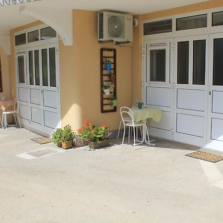 Rooms & Studio Bellina Skradin Exterior foto