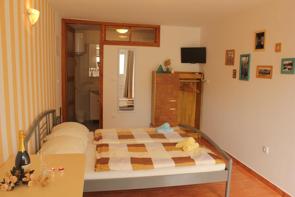 Rooms & Studio Bellina Skradin Exterior foto