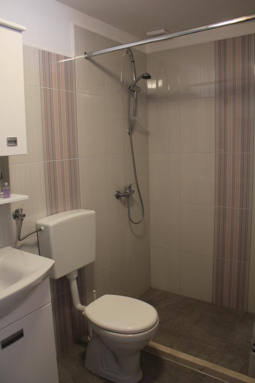 Rooms & Studio Bellina Skradin Exterior foto